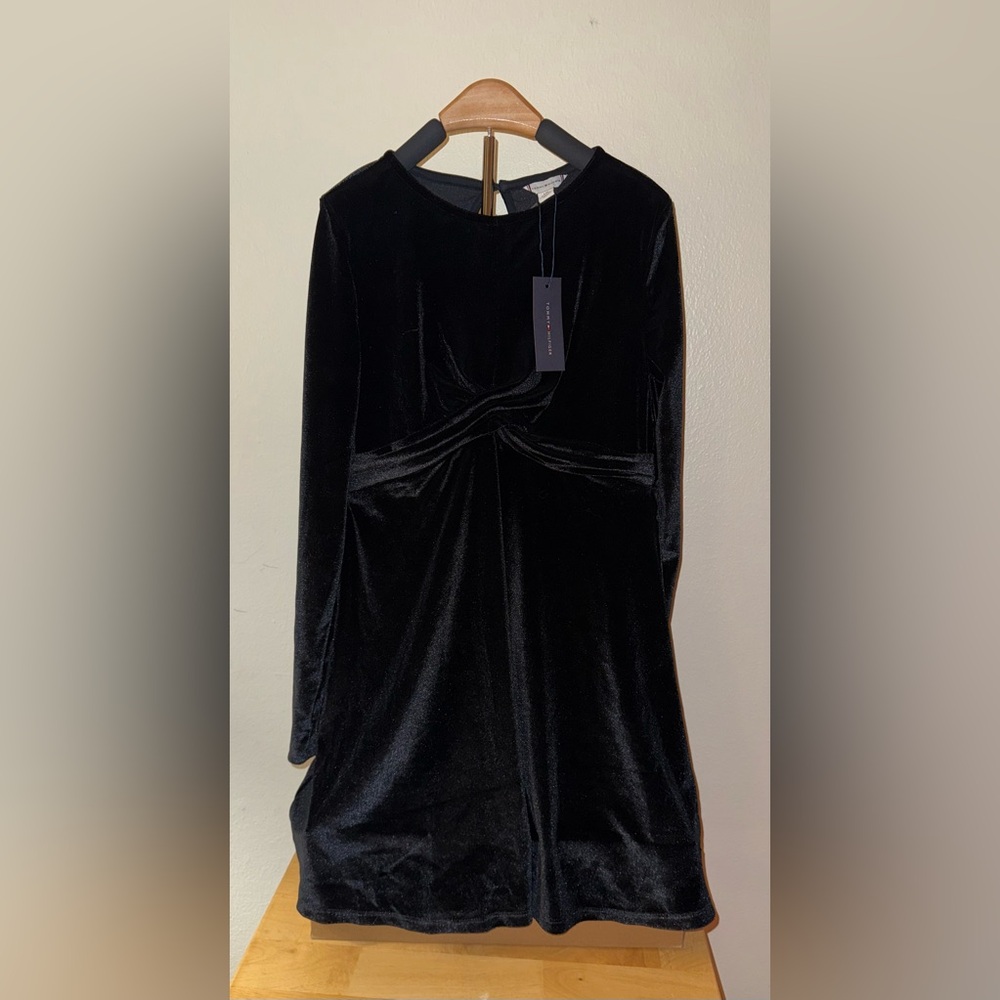 Tommy Hilfiger velvet dress with twist tie waist, size 12/14, NWT